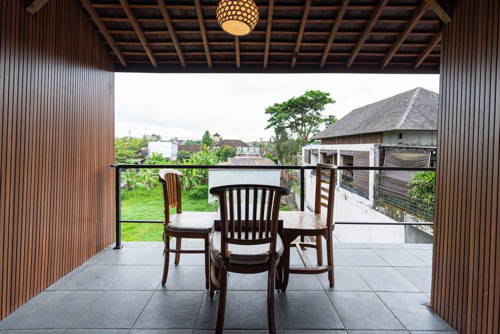 Bright four-sharing room in Bali