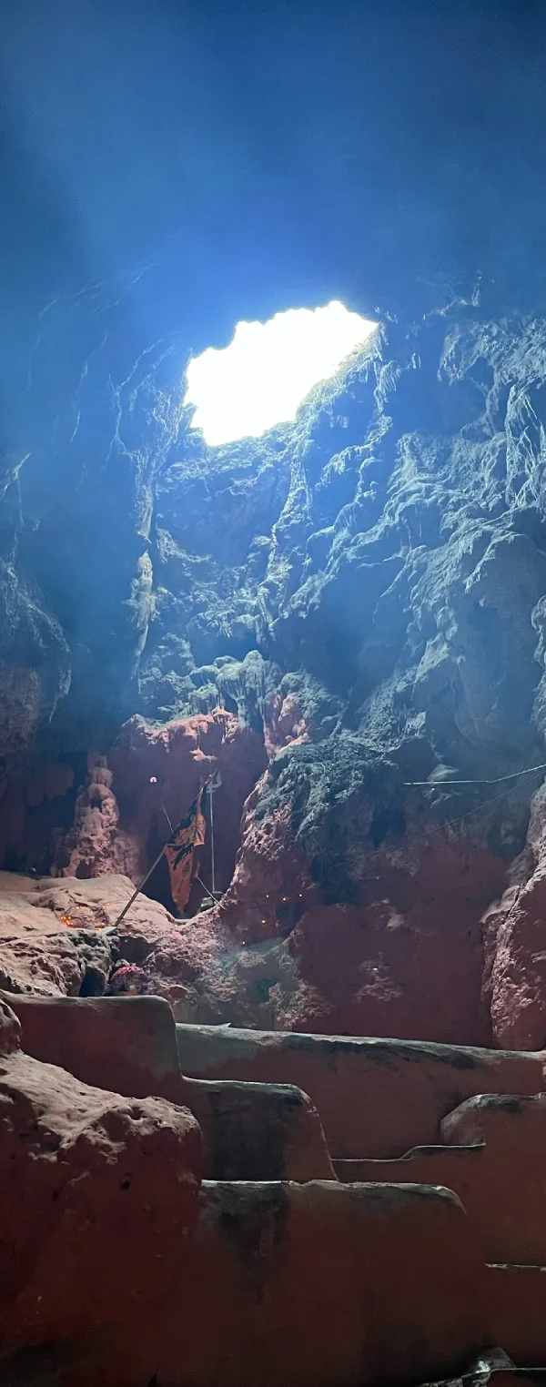 Jhilmil Cave meditation retreat near Rishikesh