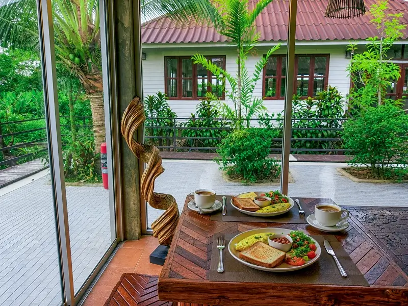 Breakfast served overlooking the campus garden