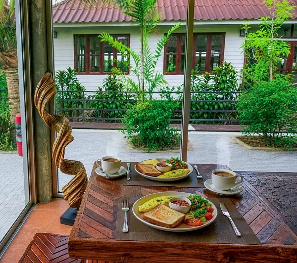 Breakfast served overlooking the campus garden