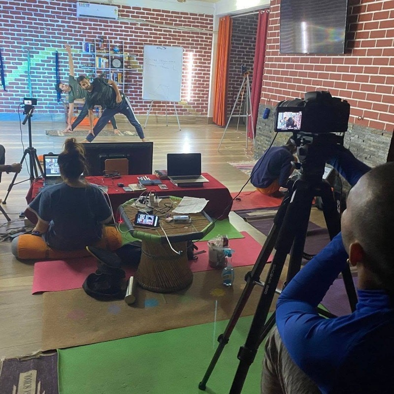 Online yoga teacher training session in progress