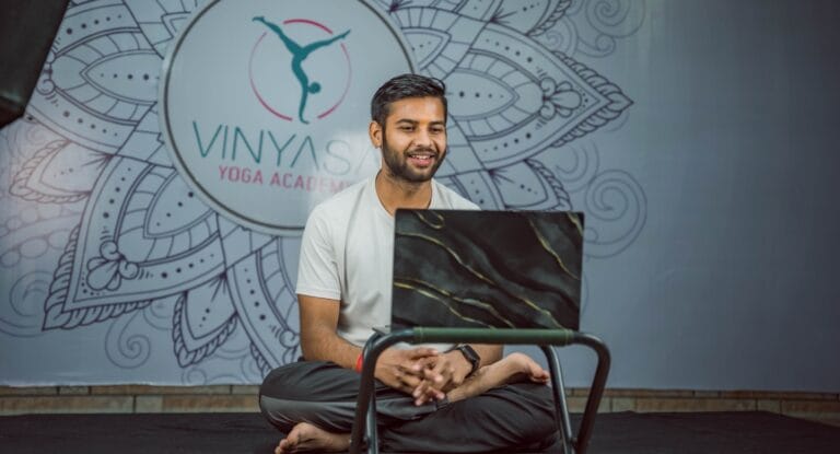 Hybrid Yoga Teacher Training Course and Its Benefits? Why is it Becoming a Trend?