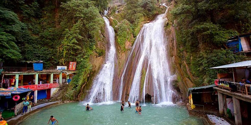 Kempty Waterfall Gorge Swim