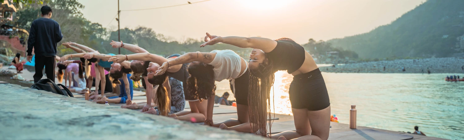 200 hour Yoga teacher training in rishikesh